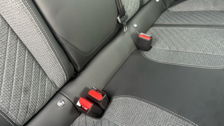 Peugeot 208 1.2 Hybrid 110 Allure 5dr e-DSC6 Petrol Hatchback